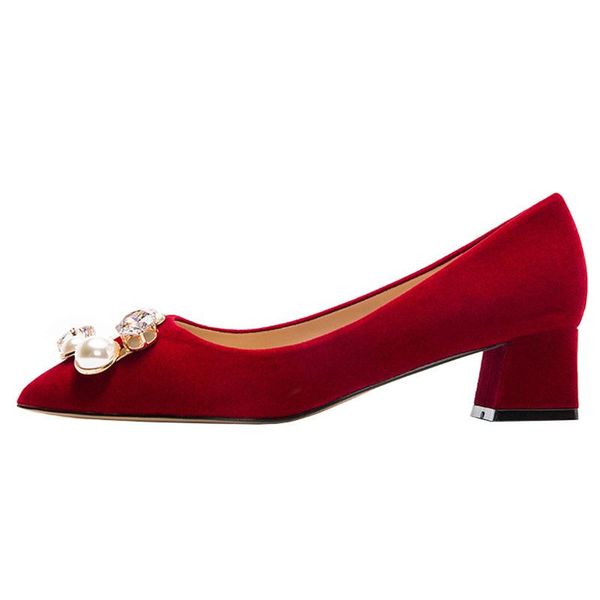 

red low-heeled wedding shoes, new bride shoes, pearls and single girls' shoes, Black