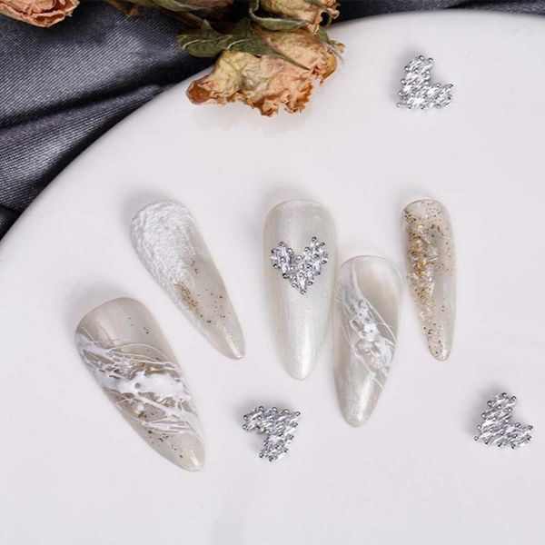 

nail art decorations ornaments shiny exquisite flash manicure accessories diy decoration rhinestone love jewelry, Silver;gold