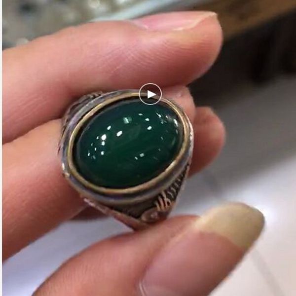 

2021 new 100% 925 woman ring thai sier green natural ston delicate carve patterns or designs restoring ancient ways ms rings 648t, Silver