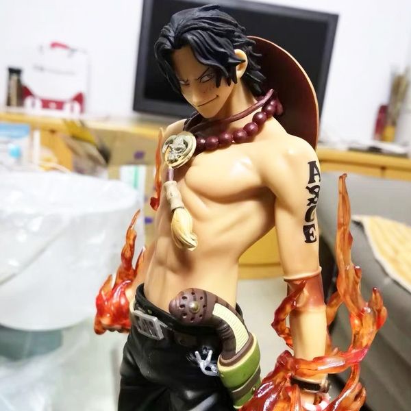

a limited edition hand model set of animation around dayan emperor
