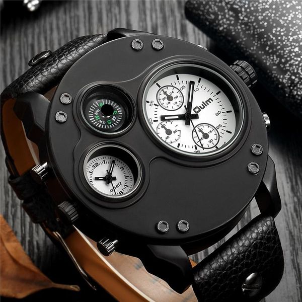 Нарученные часы 2021 Oulm Sport Watch Men Men Big Dial Watch Two Timeze Quartz Decorative Compass Кожа Relogio Masculino