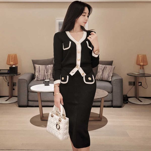 

winter hit color knitted two-piece set women v neck long-sleeved cardigan sweater and midi pencil skirt female suits 210529, White