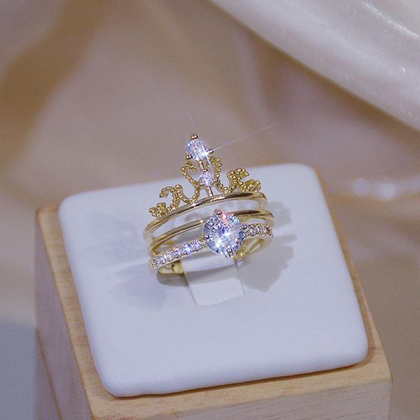 Anelli a grappolo Luxury Shine Zirconia Crown Ring per le donne 14K Real Gold Charm Diamante squisito Bague Anelli Gioielli Ciondolo Regalo di compleanno
