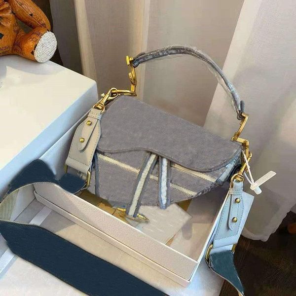 

luxury handbags and storage 2021 new famous ladies hand purse star celebrity embroidery shoulder retro sadd