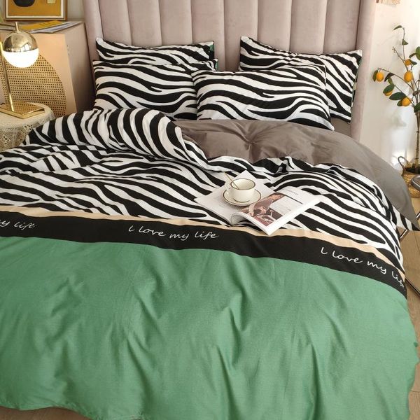

bedding sets 2021 style is suitable for summer four-piece cotton 100 dormitory three-piece quilt sheets