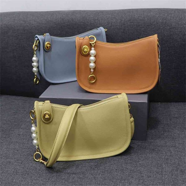 

women luxurys designers bags 2021 niche leather fashion pearl mahjong cowhide armpit club single designer handbag handbags totes crossbody b