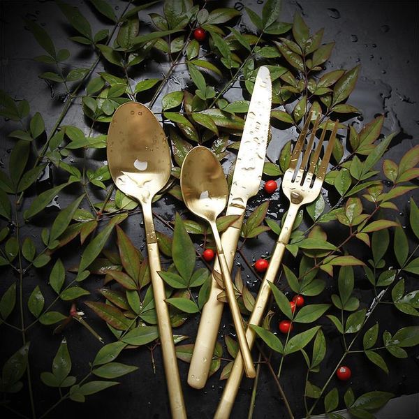 

luxury plating titanium gold cutlery set western tableware retro knife fork spoon fork dinner wedding restaurant tableware use