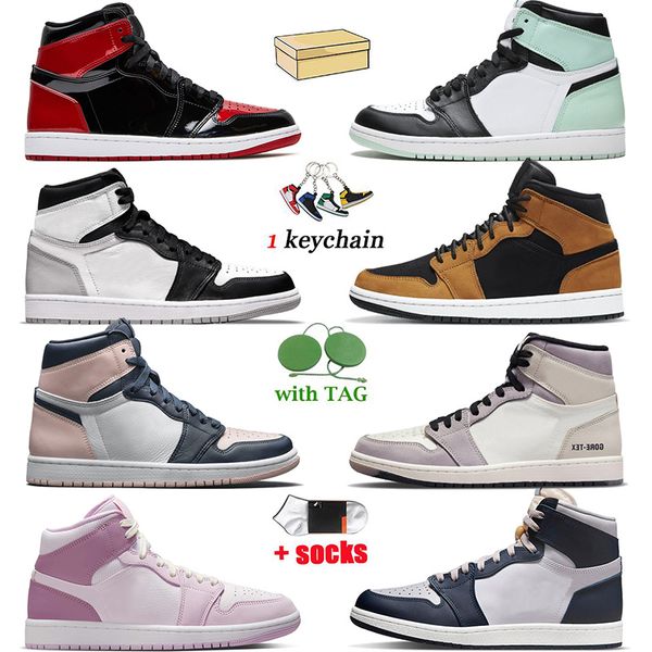 

jumpman with box 1s high og nrg igloo mens women basketball shoes 1 trainers patent bred valentines day 2022 light bone bubble gum unc desig