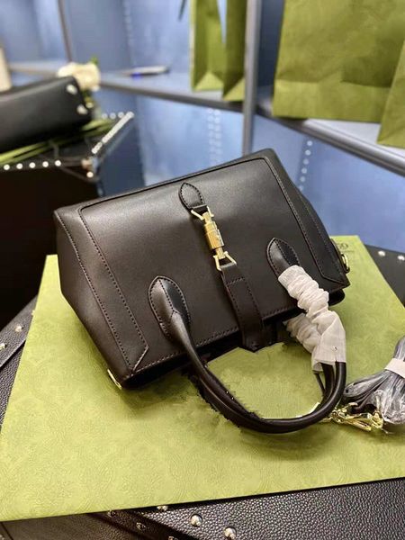 

uality women genuine leather shoulder handbag men leather bags messenger bags cross body bag lady wallet fashion purse backpack for man