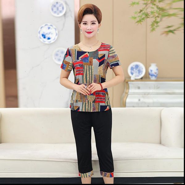 

summer suits middle aged mother womens pants clothing short sleeved t shirt plus size 5xl two piece casual sui, White