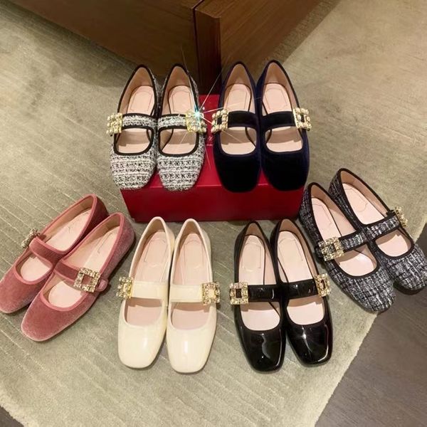 Sandali firmati in pelle al 100% Ciabatte da donna Scarpe eleganti Mary Jane bianca Estate 2022 tacchi grossi francesi di lusso stile da donna piccola pelle la morbida piattaforma singola