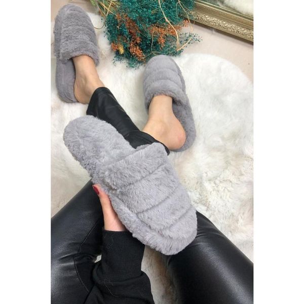 

ucc gray plush house slippers, Black