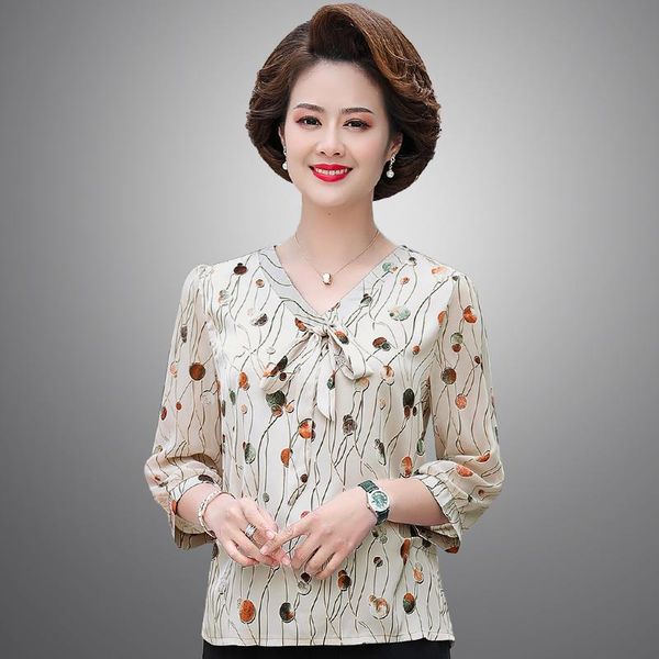 

women's t-shirt 2021 spring and summer casual , fashionable loose western style small shirts, floral round neck t-shirts, White