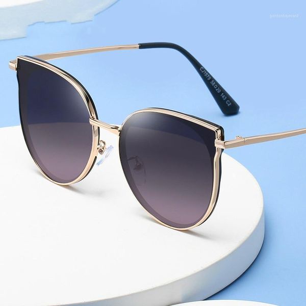 

polarized cat eye female metal frame personality fashion sunglasses design master elaborate beach driving tourism sun glasses, White;black