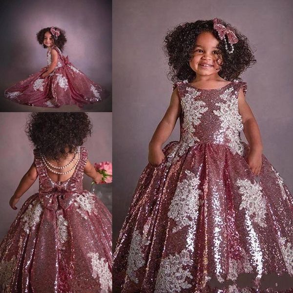 2021 Carino Dusty Rose Gold Party Abiti da laurea Per bambini Applique Perle Bateau Flower Gilr Dress For Wedding Abiti da sera formale Adolescenti