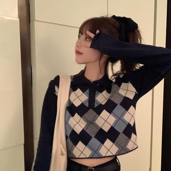 

2021 autumn amp winter new arrival lingge printing sweater girl lapel long sleeved sweater loose plaid short sweater ing, White;black