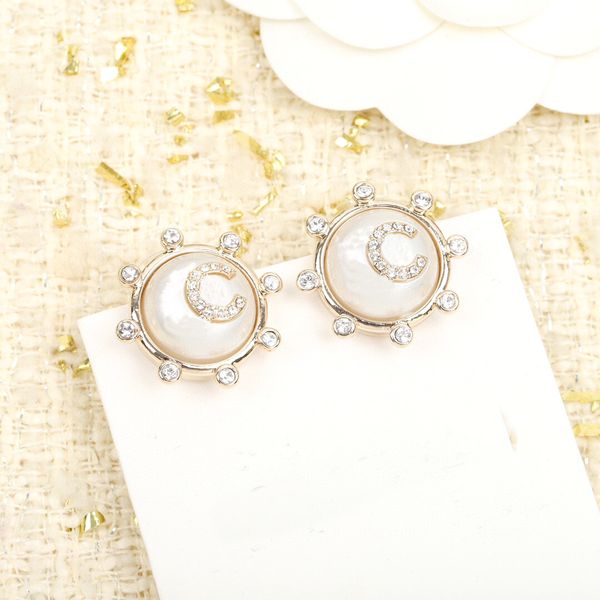 

2022 charm small round shape stud earring in two colors plated for women wedding jewelry gift have box stamp ps7521, Golden