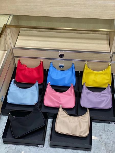 

classic wallets women shoulder bag pack lady composite tote chains canvas handbag presbyopic purse messenger bags wholesale totes womens