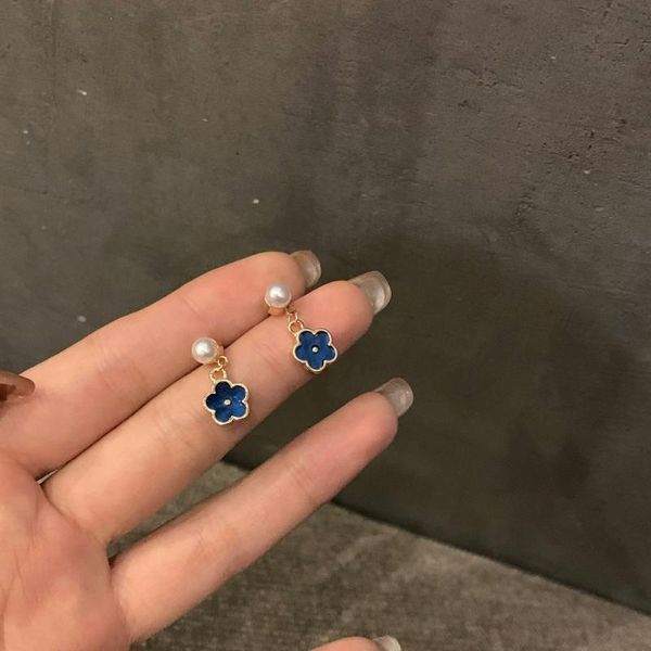 

stud 2021 fashion retro metal earrings colorful flower earrings, girlish style, Golden;silver