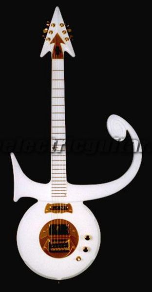 Ücretsiz Kargo Prens Beyaz Aşk Sembolü Elektro Gitar Floyd Gül Tremolo Köprüsü Altın Donanım Seymour Duncan Pickups Altın Pickguard