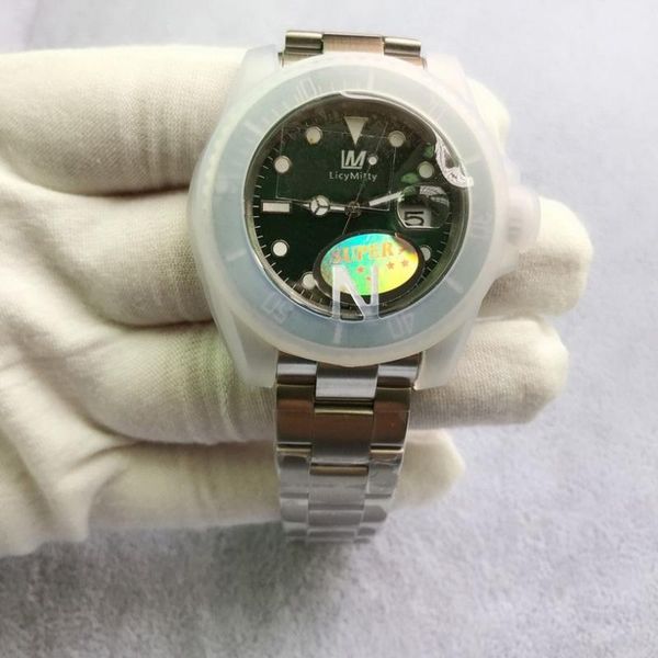 

wristwatches luxury mens watch v3 version 50m waterproof ceramic bezel sapphire glass stainless steel glide lock green dial, Slivery;brown
