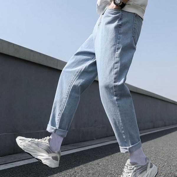 Мужские брюки мужские джинсы мужские карманы мягкие дна сплошной цвет джинсовой ткани для выхода из простого дизайна высокое качество случайные модные брюки