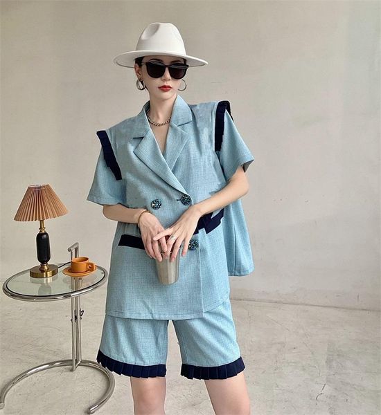 

two piece dress 2021 spring and summer british style retro suit jacket + high waist ruffled thin five-point pants fashionable two-piece, White