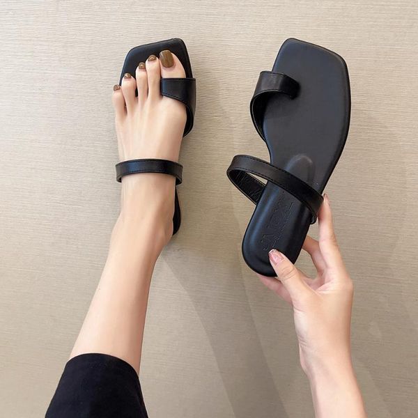 

slippers flat bottom non-slip wear-resistant ladies flip flops summer style roman casual beach shoes elegant and fashionable., Black