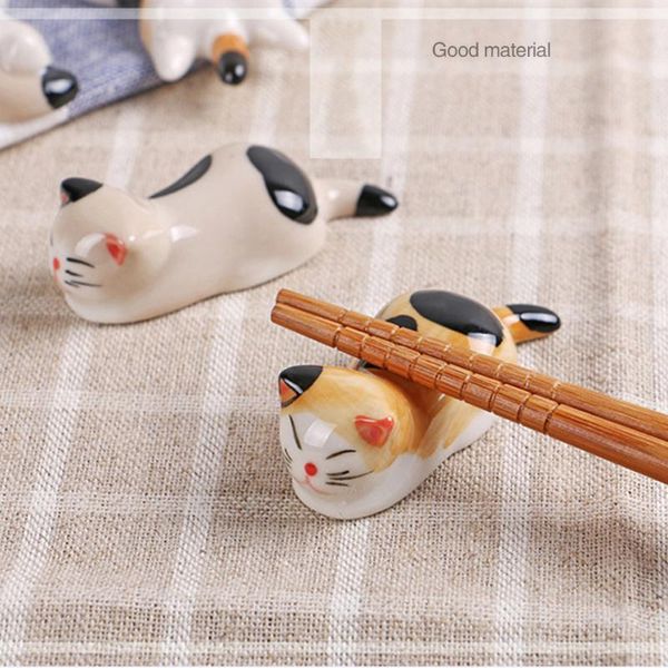 

3pcs/set lucky cat chopstick rest ceramic holder japanese ramen chopstick pillow sushi rest cute kitchen tableware