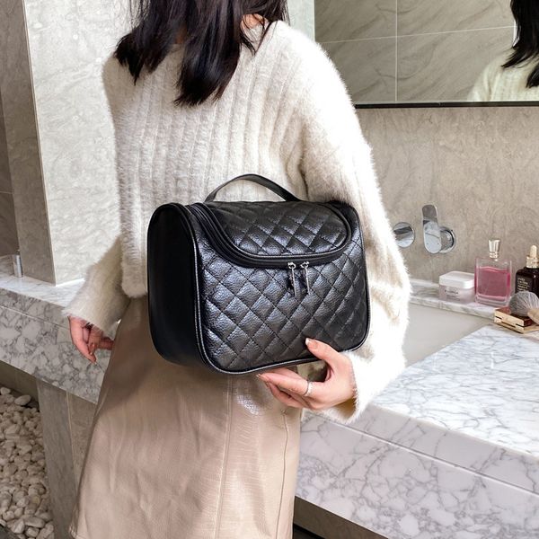 

cosmetic bag travel simple fashion make-up large capacity embroidered line rhombic hook wash storage