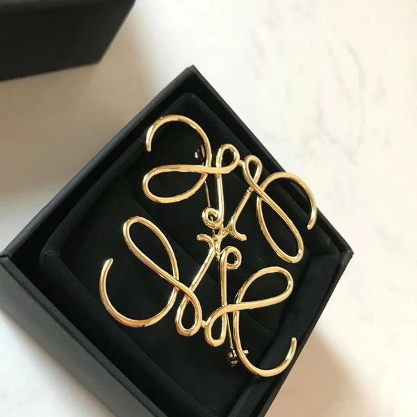 

75%off outlet onlinenew rowe brooch and square geometric hollow out pin, Gray