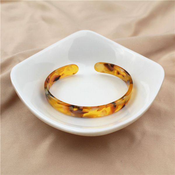 

pattern acetic acid open bracelet simple and elegant everyday style, White