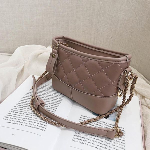 

evening bags advanced feeling small bag female foreign style lingge chain 2021 single shoulder messenger versatile stray hard