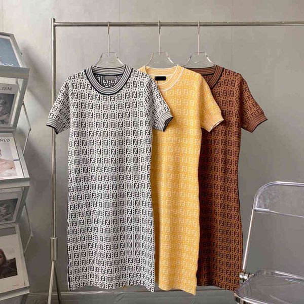 

2022 factory wholesale new girls knitted short sleeved long elastic slim over print dress pineapple dense dot skirt purchase, White