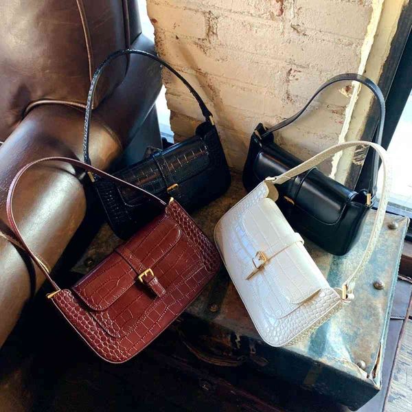 

leather women's single shoulder underarm 2021 spring and summer cowhide stick bag fashion luxury designer bags women's quality v42