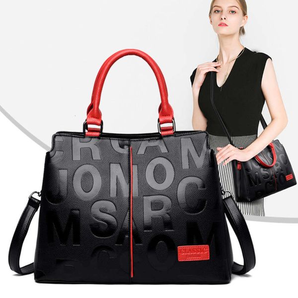 

autumn and winter women's bag 2021 korean high-capacity portable single shoulder messenger bag simple travel