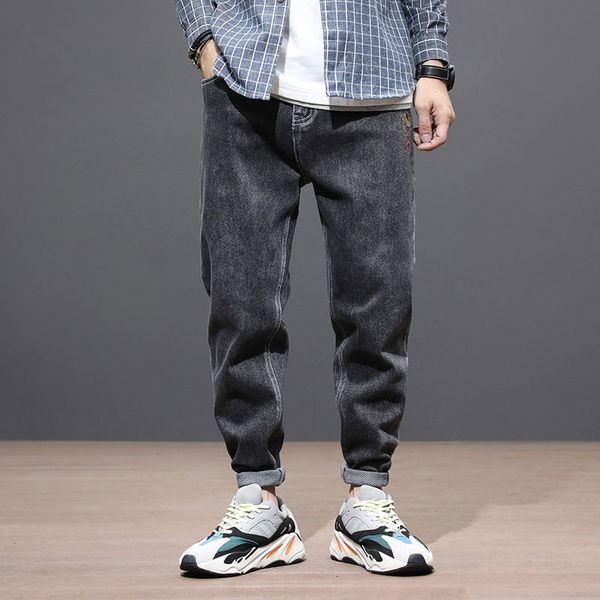 

2021 new korean fashion loose fit black embroidery designer harem small bottom vintage hip hop jeans men pencil pants d85z, Blue