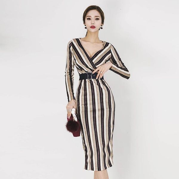 

casual dresses 2021 the autumn women velvet dress long sleeve v-neck vintage fashion elegant korean party ladies maxi clothes, Black;gray