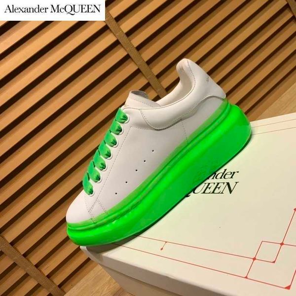 

designer luxury brand women shoes and men sneakers loafers boots dress moccasins buckles lace-ups t885