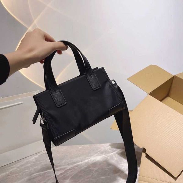 

hanghhangbag luxury designer fashion hand handbag handbags backpack wallet purse shoulder crossbody tote bags mini bag all-match lady s
