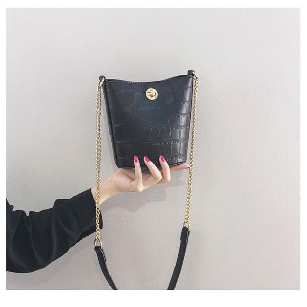 

strap messenger bag new bucket shoulder crocodile chain bag fashion women's gihve, Red;black