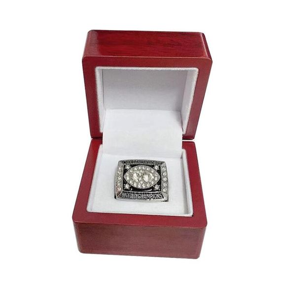 

1980 su bowl acham/ship pion ring set, Golden;silver