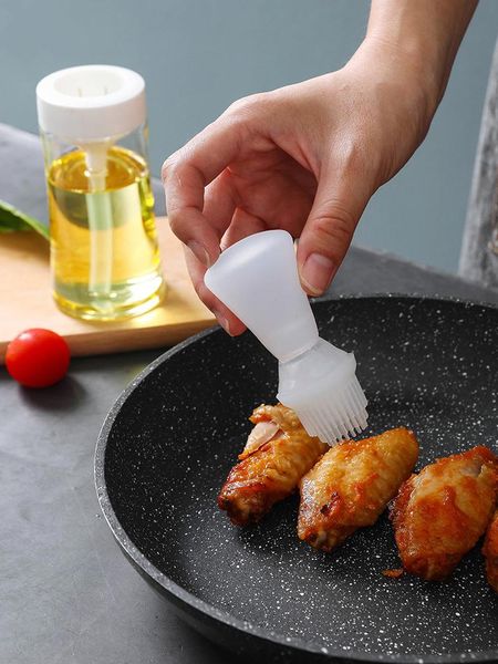 

tools & accessories oil brush with bottle kitchen pancakes household baking high temperature resistant silicone small barbecue