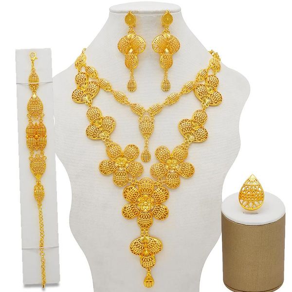 Orecchini Collana Set di gioielli Dubai Regali nuziali africani Ornamento di nozze Set di gioielli a forma di fiori per donne Colore oro 24 carati