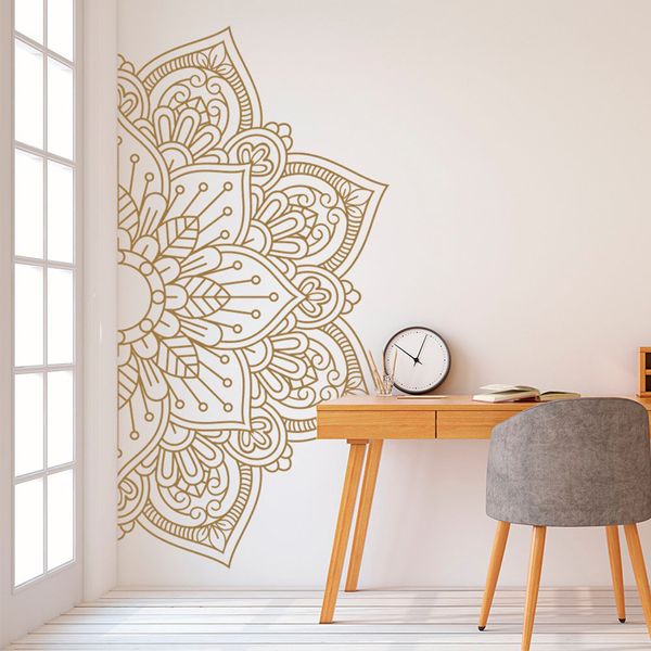 Mandala In Half Wall Sticker, Decalcomanie da muro, Decor per la casa, Studio, Adesivo in vinile impermeabile per la meditazione, Yoga Wall Art MT35 210308