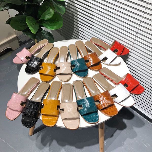 

2021 designer classic women slippers fashion casual slipper cartoon big head sandals summer beach flat flip flop ladies leather large size 3, Black