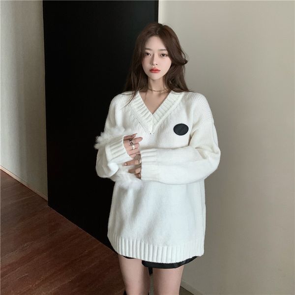 

2021 new v-neck pullover women autumn and winter korean loose-wear mid-length casual knit sweater 088r, White;black