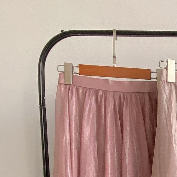 

2020 fall winter new mermaid ji shining bronzing super fairy irregular wave edge solid color half skirt, Black