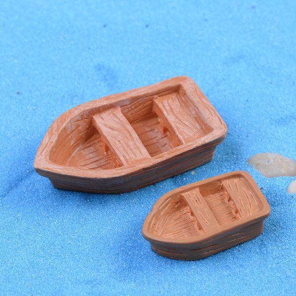 2 Pz/set Mini Barca Figurine In Miniatura Mestieri Della Resina Ornamento Gnomi Muschio Micro Paesaggio Chiavi Della Torta Mestieri di Plastica Complementi Arredo Casa C0220
