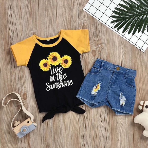 

summer spring and 2021 new ins children's sunflower shorts set baby girl clothes, White